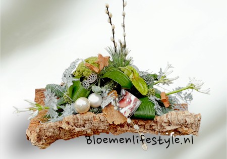 Kerststuk 'Kurkachtig'