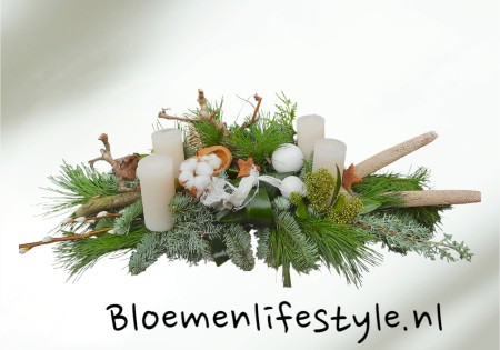 Kerststuk/ advent met kaarsen