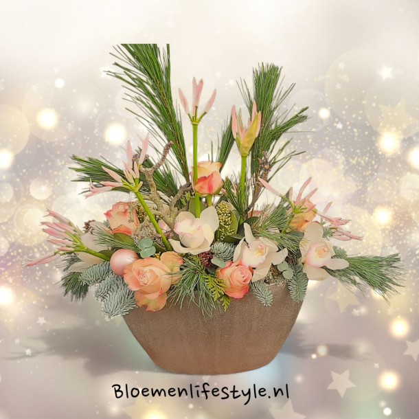 'Kerststuk Fleurig geschikt met cymbidiums'