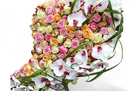 Rouwhart XXL met gemengde Rozen en Phalaenopsis