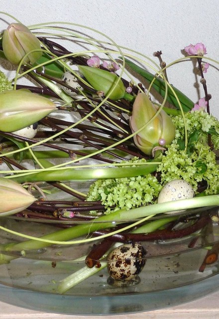 Voorjaarsschaal met tulpen